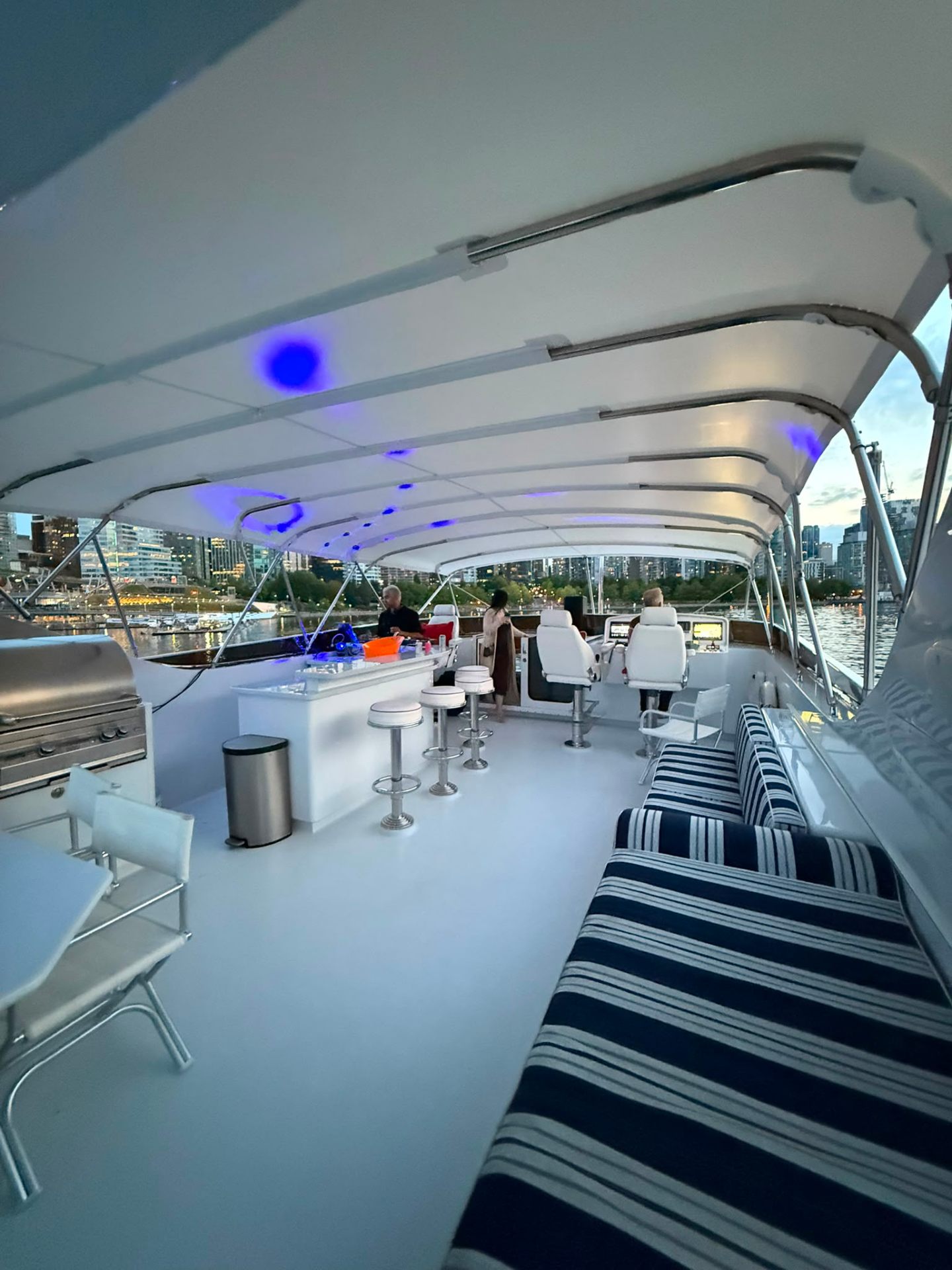 Evelyn Vancouver yacht rental — 100 ft luxury charter photo 4