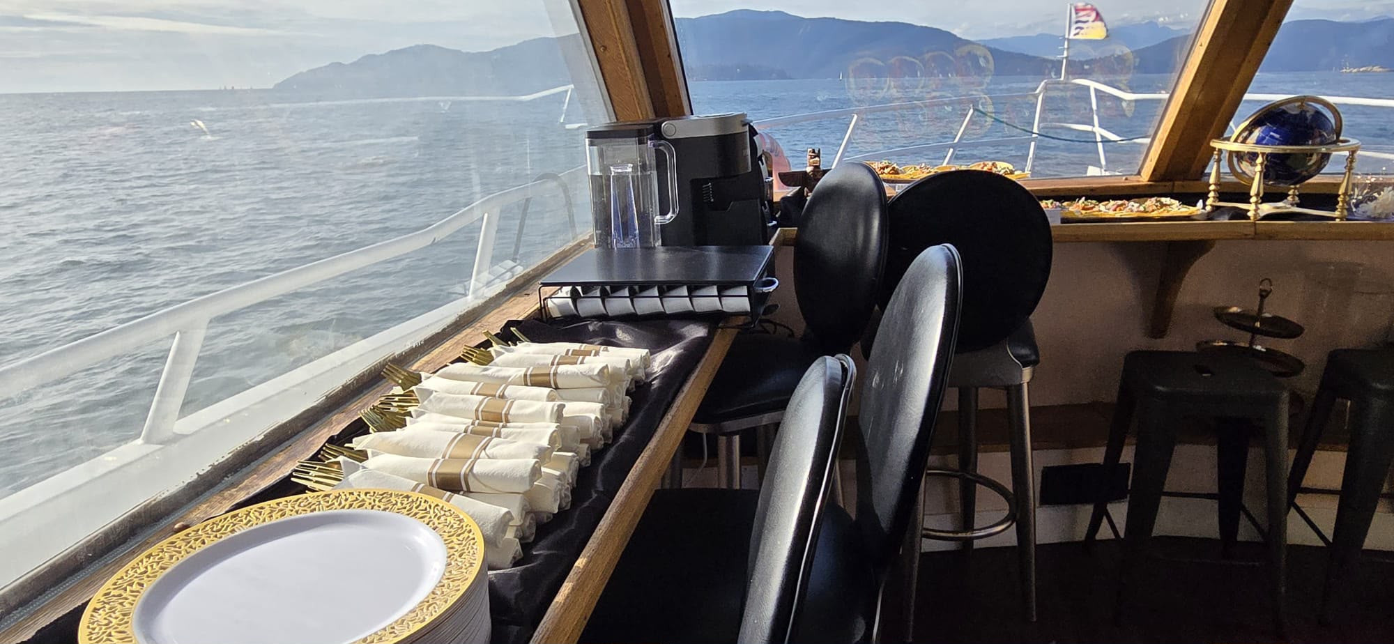 Cheer Vancouver yacht rental — 90 ft luxury charter photo 17
