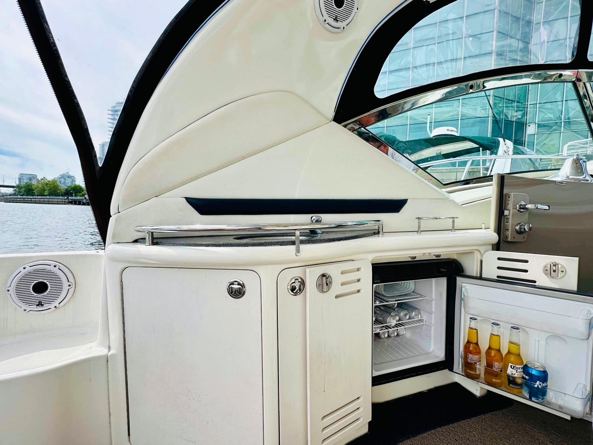 Spade Vancouver yacht rental — 48 ft luxury charter photo 16