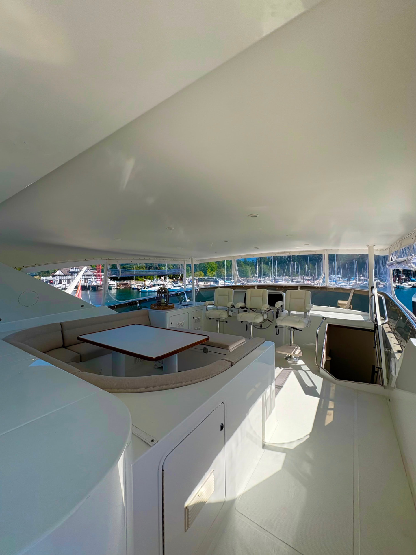King & Angels Vancouver yacht rental — 90 ft luxury charter photo 4