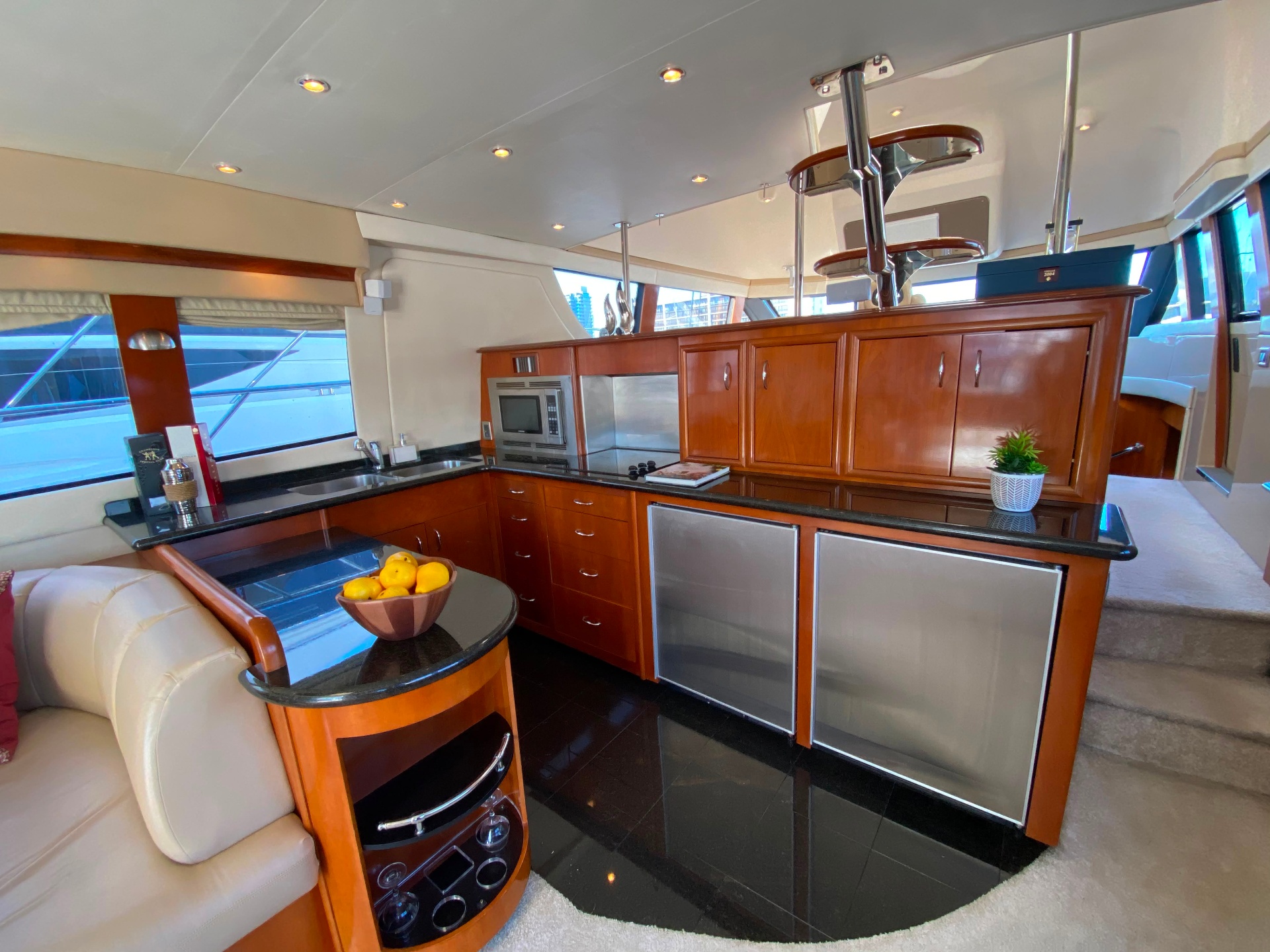 Carver Vancouver yacht rental — 67 ft luxury charter photo 7