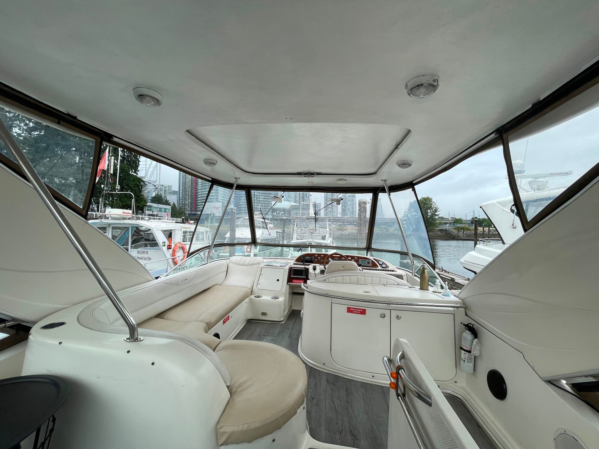 Maxum Vancouver yacht rental — 47 ft luxury charter photo 2