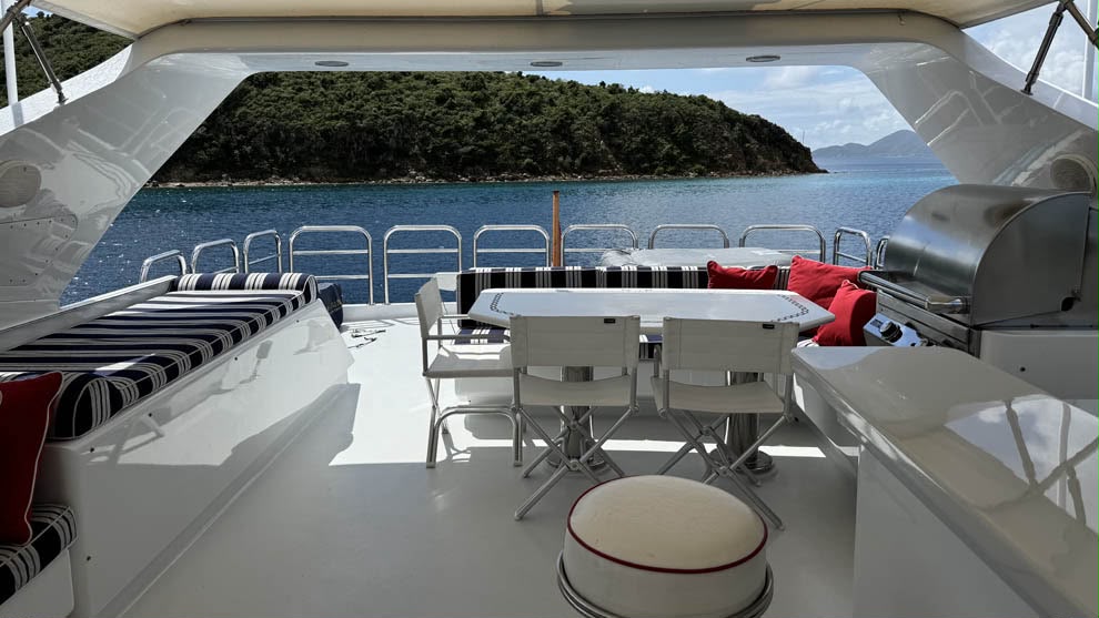 Evelyn Vancouver yacht rental — 100 ft luxury charter photo 3