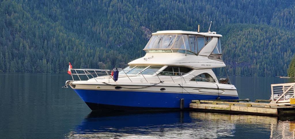 Maxum Vancouver yacht rental — 47 ft luxury charter photo 1