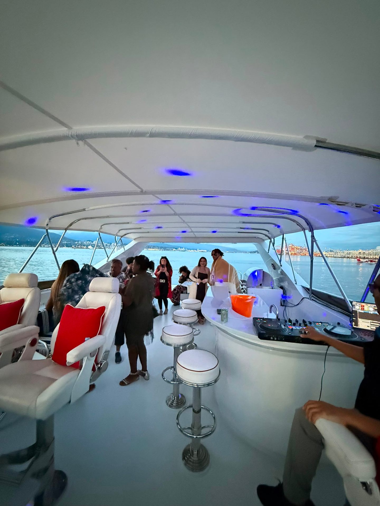 Evelyn Vancouver yacht rental — 100 ft luxury charter photo 3