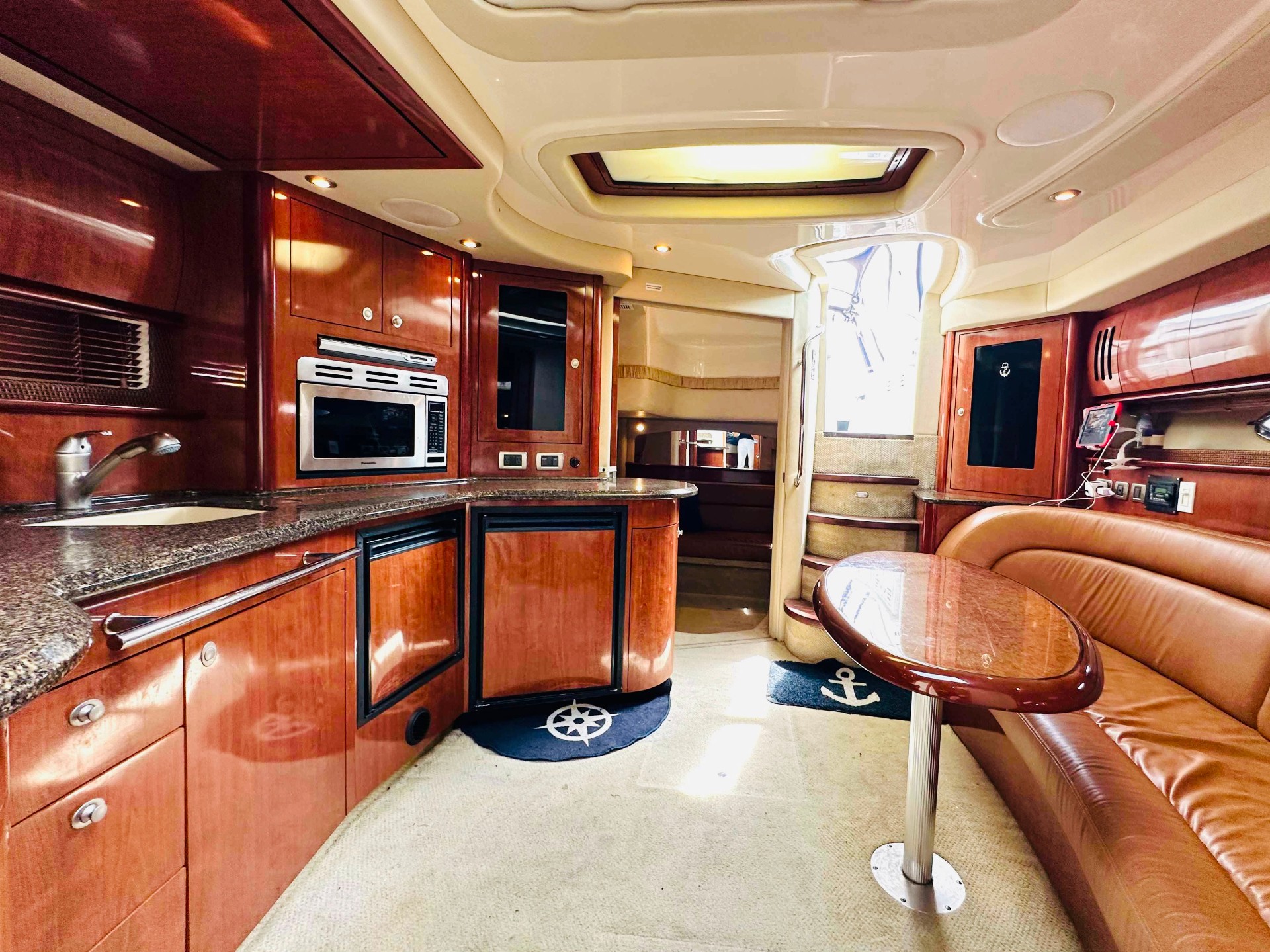 Spade Vancouver yacht rental — 48 ft luxury charter photo 3