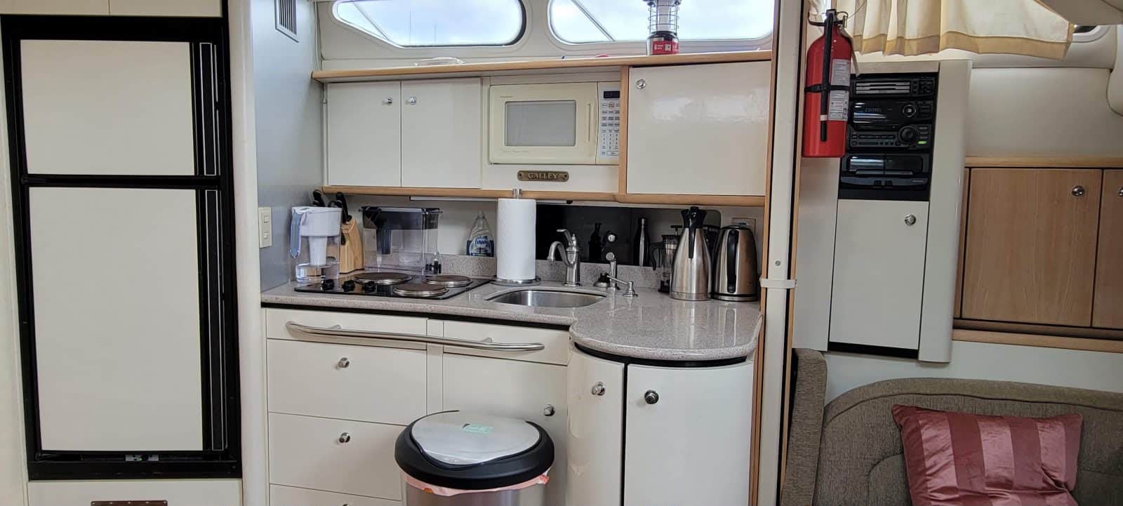 Yalla Habibi Vancouver yacht rental — 45 ft luxury charter photo 11