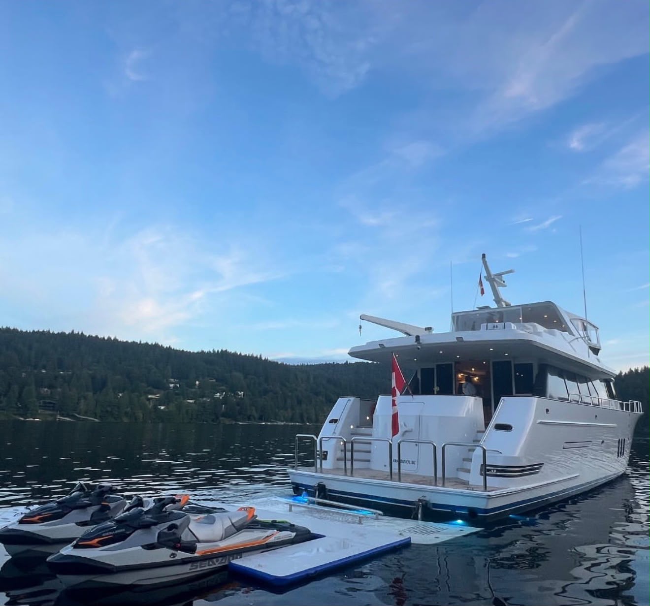 King & Angels Vancouver yacht rental — 90 ft luxury charter photo 6