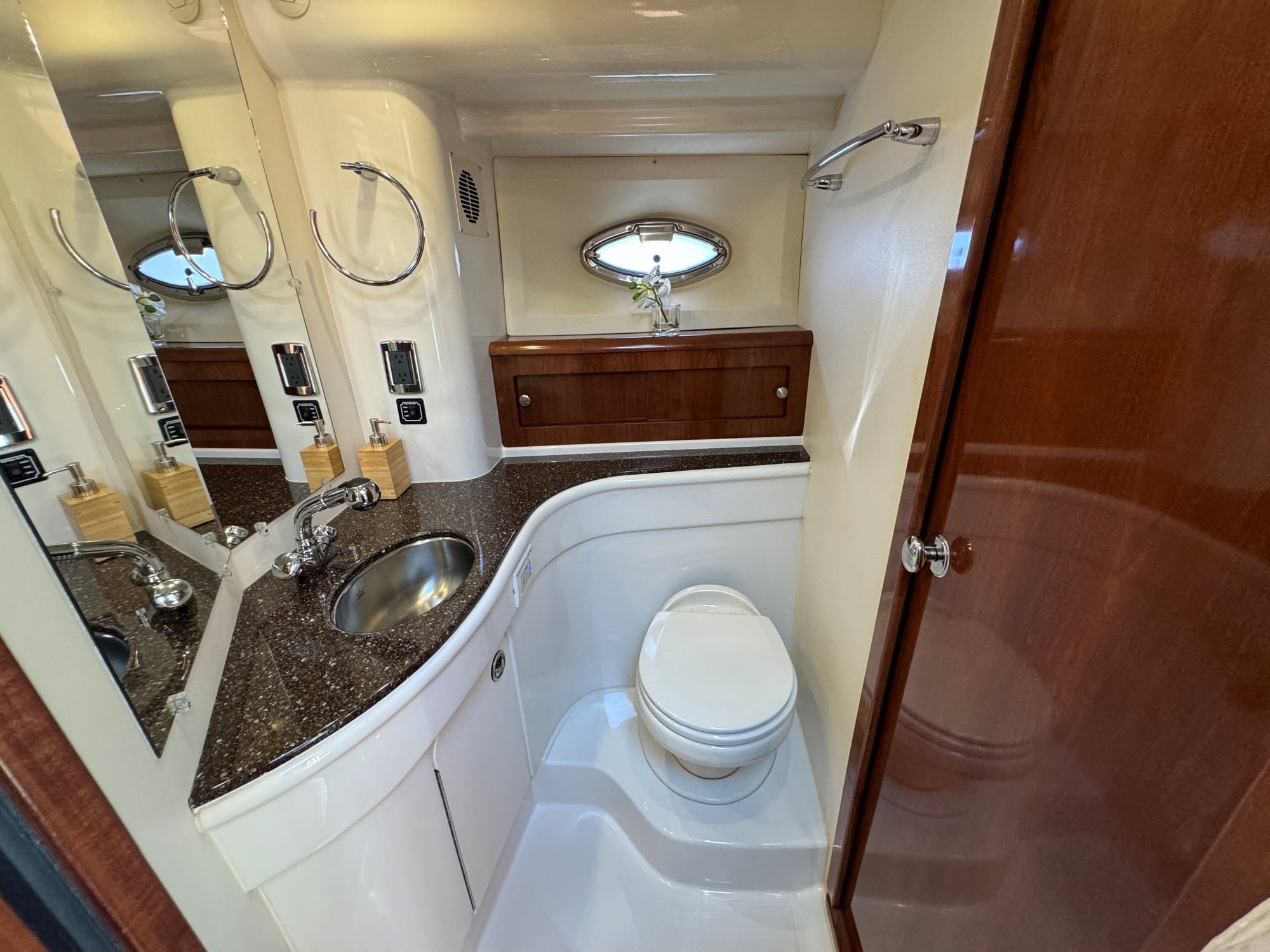 Meridian Vancouver yacht rental — 54 ft luxury charter photo 8