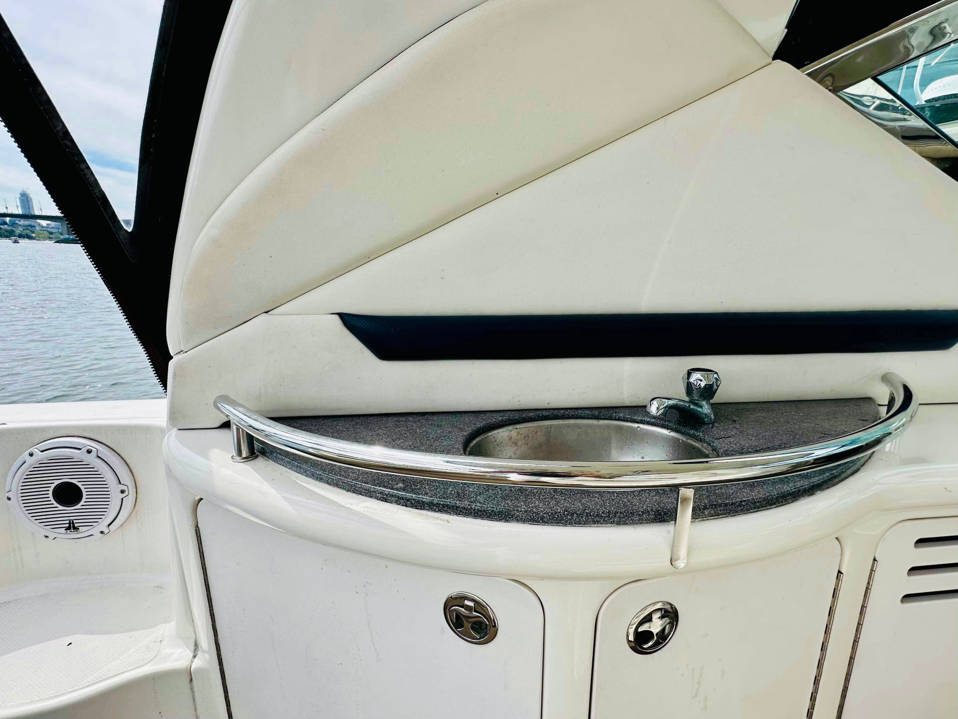 Spade Vancouver yacht rental — 48 ft luxury charter photo 7