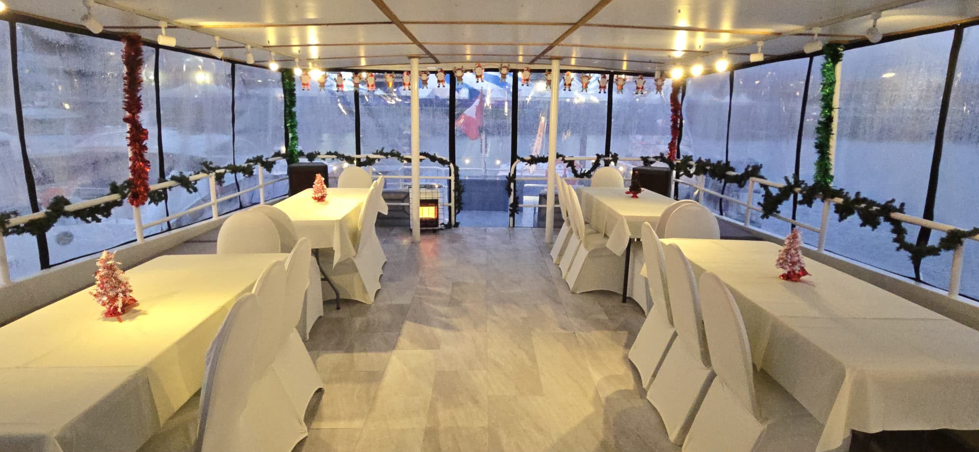 Cheer Vancouver yacht rental — 90 ft luxury charter photo 15